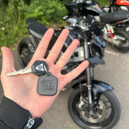 MotoTagz - Pro Carbon Edition